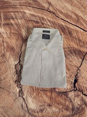 FORMAL SHIRTS REGULAR FIT IVORY MICROFIBER LAY DOWN COLLAR TUXEDO SHIRT. NICK